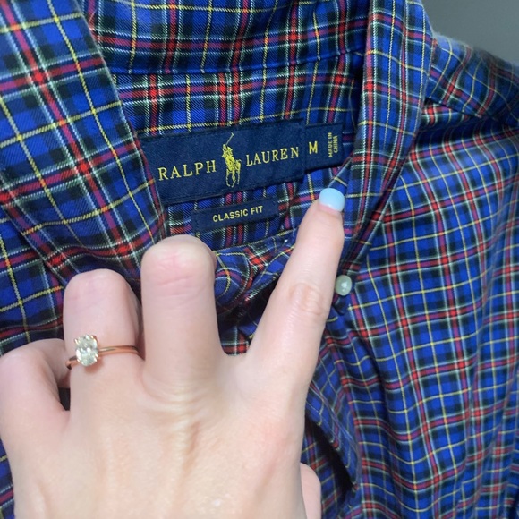 Button down - Picture 2 of 2